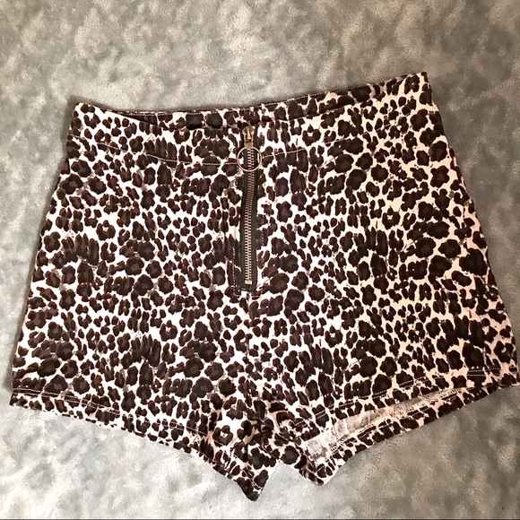 Animal Print Shorts - Picture 2 of 2